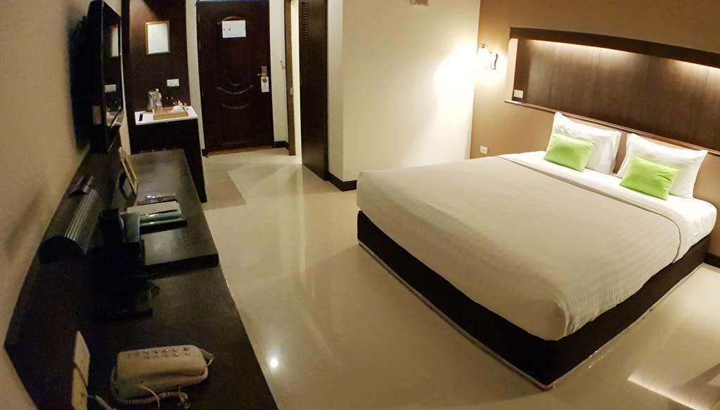 Major Grand Hotel Chum Phae Екстер'єр фото
